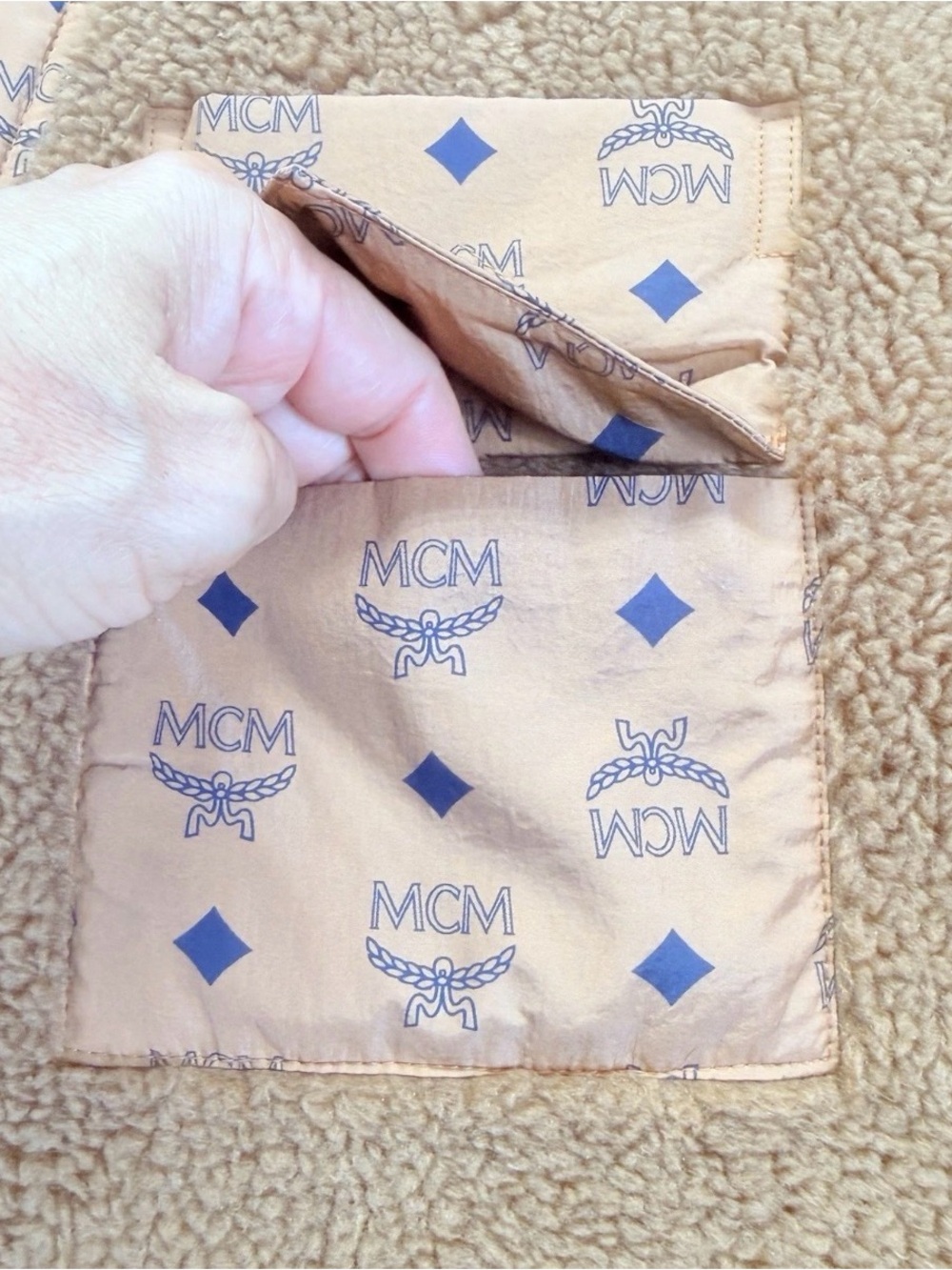 MCM Monogram Pocket Sherpa Cardigan Sweater Jacket sz XL - Picture 8 of 10